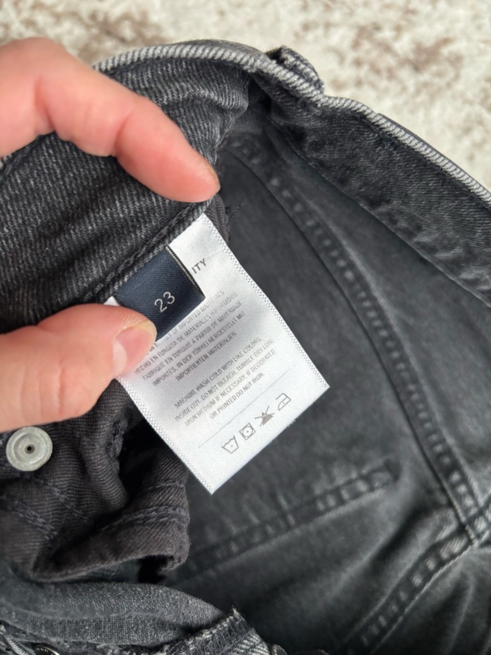 Citizens Of Humanity Emerson Boyfriend Black Washed Distressed Denim Jeans - Picture 9 of 10